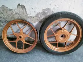 Copotan Velg original vario
