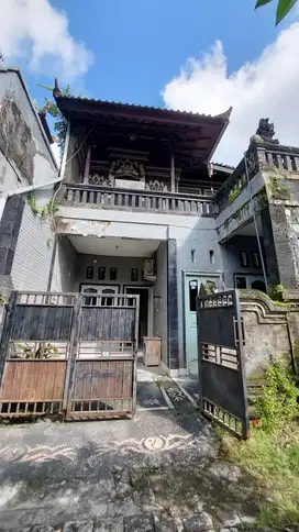 DIJUAL RUMAH DUA LANTAI, BERAWA,CANGGU