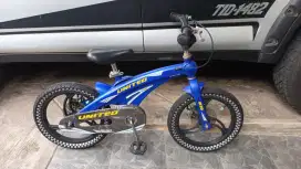 Sepeda anak United Aero 16 inch
Magnesium