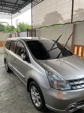 Grand Livina XV 1.5 MT