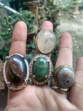 Batu Akik Lawasan