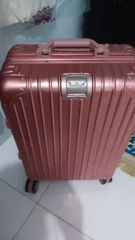 Rimowa 2nd like New BU