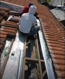 Layanan atap bocor,talang air,flapon,atap baja ringan,renovasi rumah