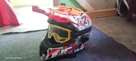 Jual helm barang gak kepakai