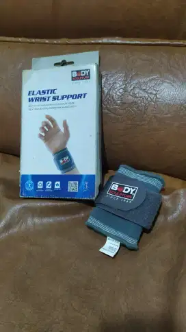 Elastic Wrist Support – Body Sculpture