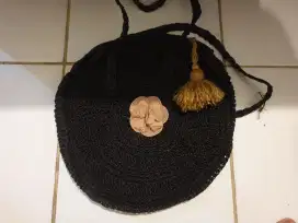 PRELOVED TAS ANYAMAN BENTUK BULAT MANIS DAN CANTIK