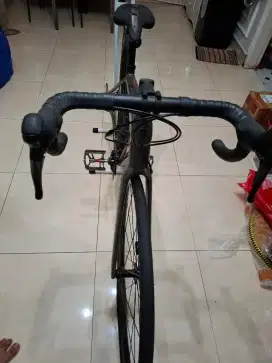 Sepeda Roadbike TREK Domane AL3 2022