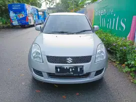 Suzuki Swift ST M/T Manual Thn 2012 ISTIMEWA