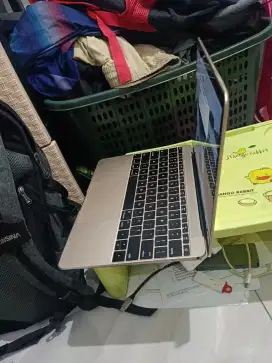 Macbook retina 12 in 2015