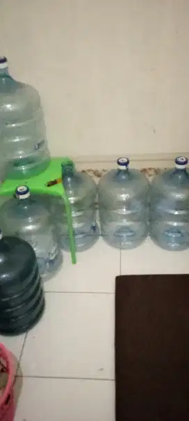 Bekas Aqua galon