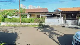 Rumah komplek kebayoran lama Jakarta selatan dekat seskoal
