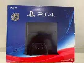 PlayStation 4 bekas