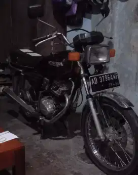 GL100 1985 nego
