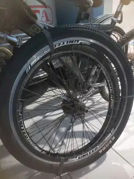 Wheelset UNITED plus ban Kenda uk 26 msih ok