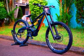 Sepeda Downhill Polygon Xquarone DH9 Fullbike