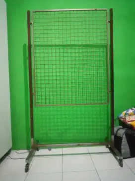 Rak gantung besi