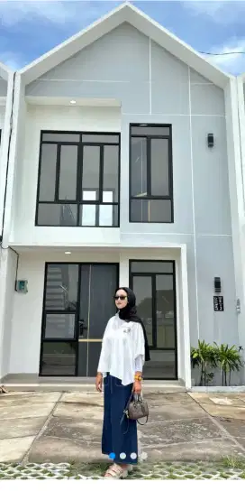 Dijual murah rumah di kawasan cluster elit di Purwodadi the Astrea