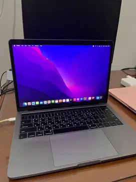 Macbook Pro 13-inch 2016 Touchbar 8/250GB