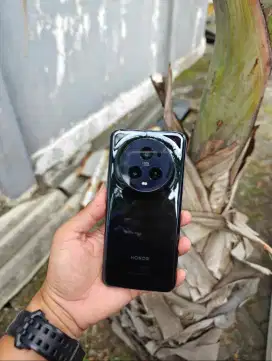 Honor Magic 5 Pro 12/512 fullset beacukai