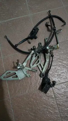 Barang-barang original yamaha r15 v3