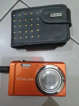 Kamera digital Casio Exilim EX-ZS6