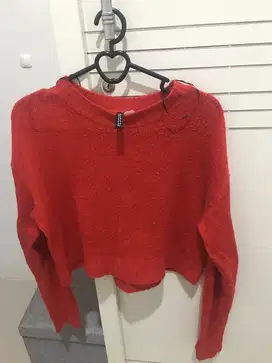 Sweater crop wanita brand H&M