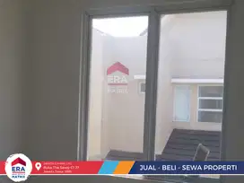 Rumah baru lebar 10 strategis bagus di Thames Jakarta Garden City