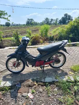 Shogun 125r tahun 2004