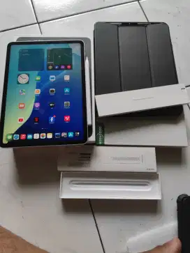 ipad pro M1 256gb mulus bonus apple pencil dan keyboard