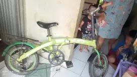 Jual sepeda lipat anak u20 karna GK kepake