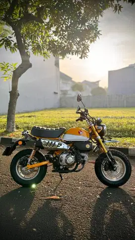 Honda Monkey 125 Gen 1 antik