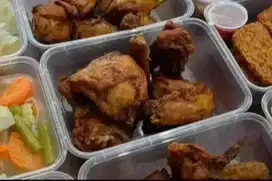 DICARI HELPER CATERING HALAL KHUSUS PEREMPUAN Gaji+Tunjangan=4Jt/Bulan