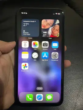 I phone 11 - 128 wifi only