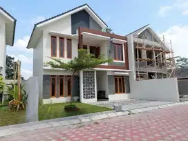 RUMAH 2 LANTAI, SIAP HUNI, DEKAT BANDARA ADI SUTJIPTO KALASAN SLEMAN