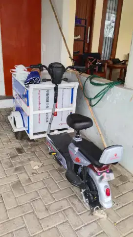 Sepeda Listrik Gerobak Keliling