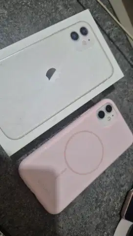 Dijual Cepat Iphone 11 white 128gb nettt