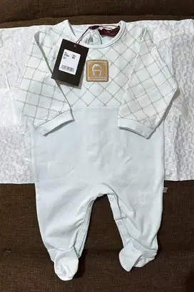 Aigner Sleepsuit 6m