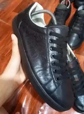 SEPATU GUCCI ITALY FULL BLACK
