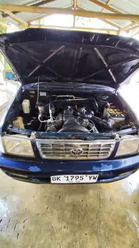 Mobil kijang lsx solar