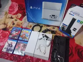 PS 4 white 500GB