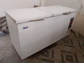 Freezer Box GEA 600 Liter Super Dingin & Beku