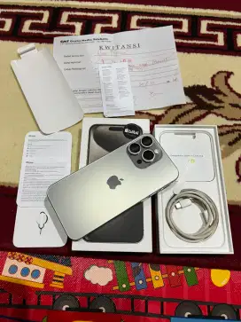 Iphone 15 pro 128 white titanium