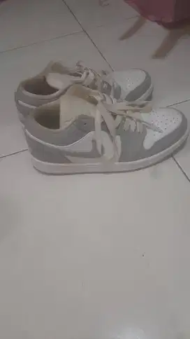 Air Jordan 1 low