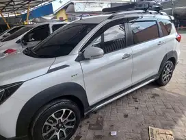 DIJUAL MOBIL SUV SUZUKI XL7 2021