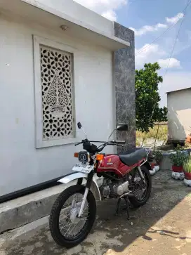 Honda Win Merah