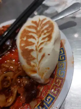 Lowongan Kerja : Admin Media Social untuk Restaurant