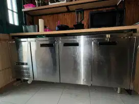 S/S UNDER COUNTER CHILLER GEA M-RW6T3HHH