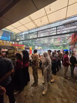 Cafe Food Court Kios Booth Kantin JaJan Kuliner Puja Sera SELALU RAMAI