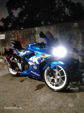 Suzuki GSX R 150 Keyless Tahun 2018