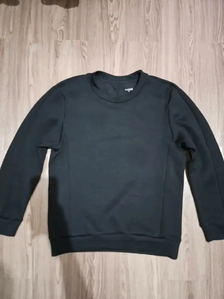 Crewneck gu by uniqlo